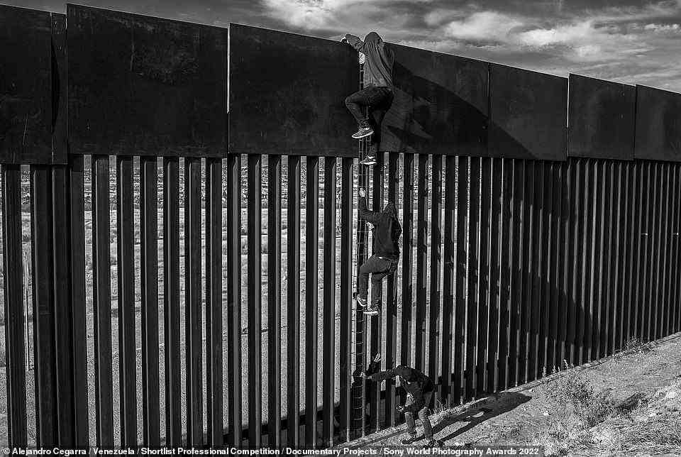This image formed part of Venezuelan photographer Alejandro Cegarra's Two Walls project about the difficulties asylum seekers face when they try to get into the USA. It was captured in the Mexican city of Juarez. His work earned him a place on the shortlist for the Documentary Projects category