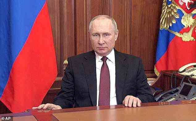 Der russische Präsident Wladimir Putin hat der Ukraine am Donnerstag inmitten politischer Spannungen den Krieg erklärt