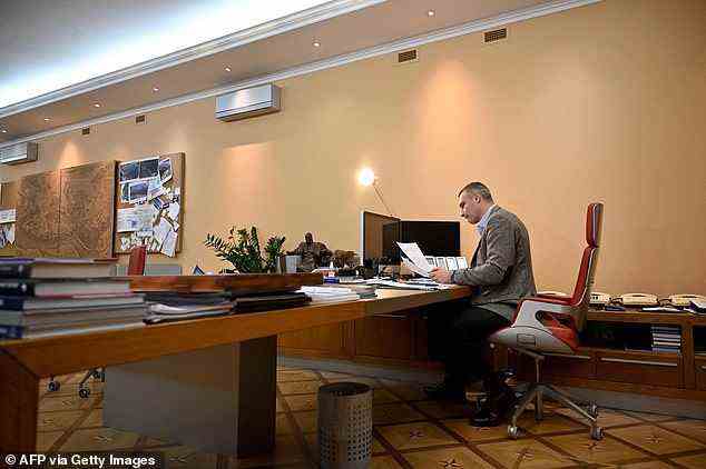 Vitali Klitschko wurde 2014 Bürgermeister und Leiter der Staatlichen Verwaltung der Stadt Kiew