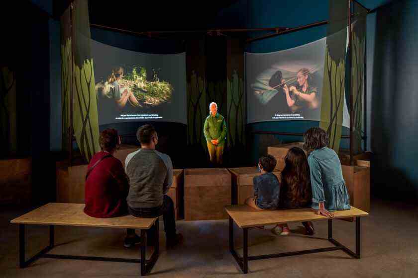 Bild von "Jane werden: Die Entwicklung von Dr. Jane Goodall" im Naturhistorischen Museum von Los Angeles County
