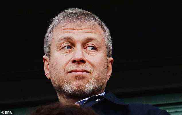 Berichte deuten darauf hin, dass Abramovich, wenn er nicht sanktioniert wird, weiterhin in Chelsea investieren könnte