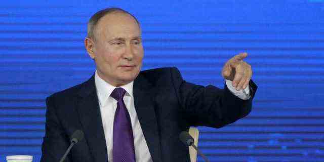 Der russische Präsident Wladimir Putin ist "Pekings Gebote erfüllen," nach Gordon G. Chang.