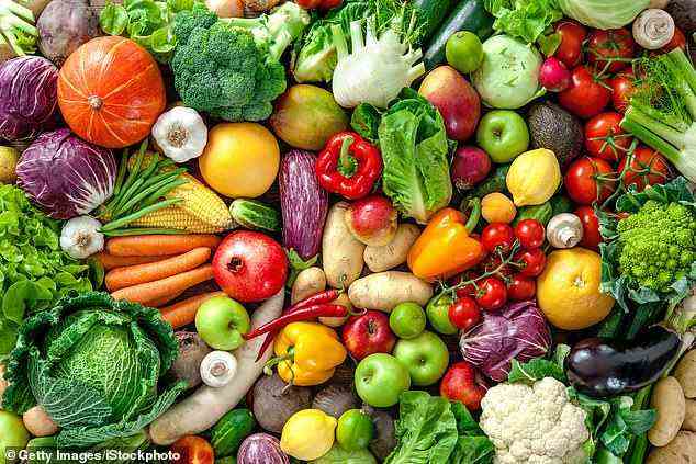 Viel Gemüse zu essen wird oft als Schlüssel zu einem langen und gesunden Leben bezeichnet.  Eine große britische Studie hat jedoch behauptet, dass dies nicht dazu beitragen wird, Herzkrankheiten abzuwehren
