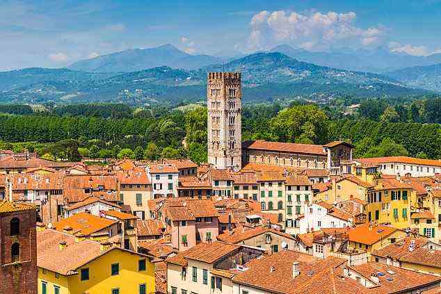 Toskanischer Schatz: Die schöne Stadt Lucca, oben, während der fünftägigen Pause