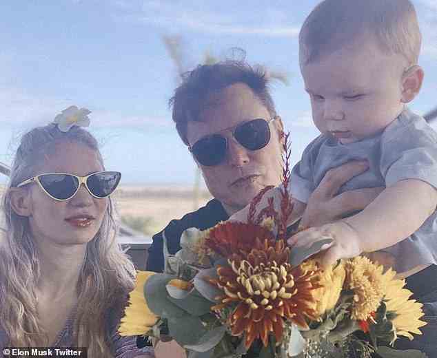 Der 33-jährige Sänger, der bereits einen kleinen Sohn, X Æ A-12 (im Bild), mit Elon hat, teilte mit, dass das ehemalige Paar seine Tochter kurz „Y“ nennen wird