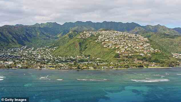 Die Gemeinde hatte eine großartige Aussicht auf den Pazifischen Ozean und lag in der Nähe der Innenstadt von Honolulu