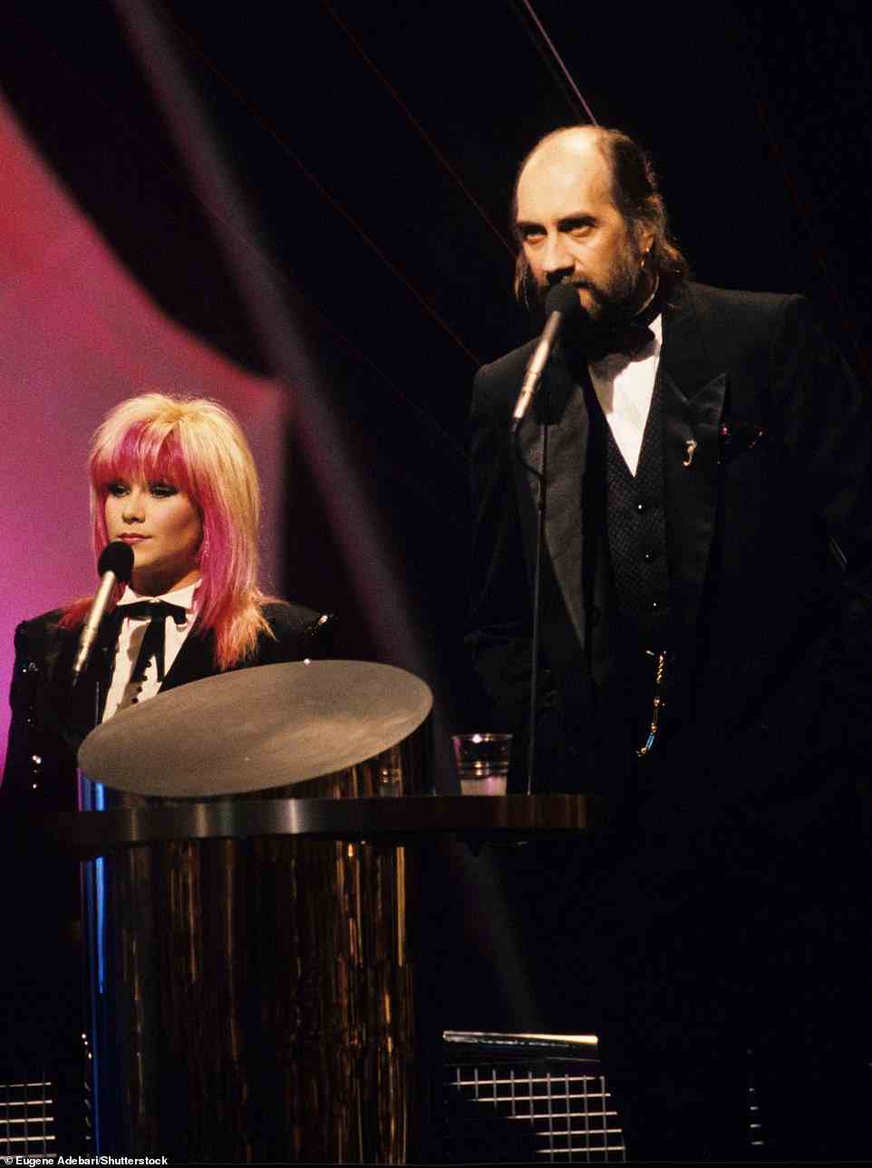 Wilson was unfavourably compared to Sam Fox and Mick Fleetwood's 1989 Brit Awards disaster