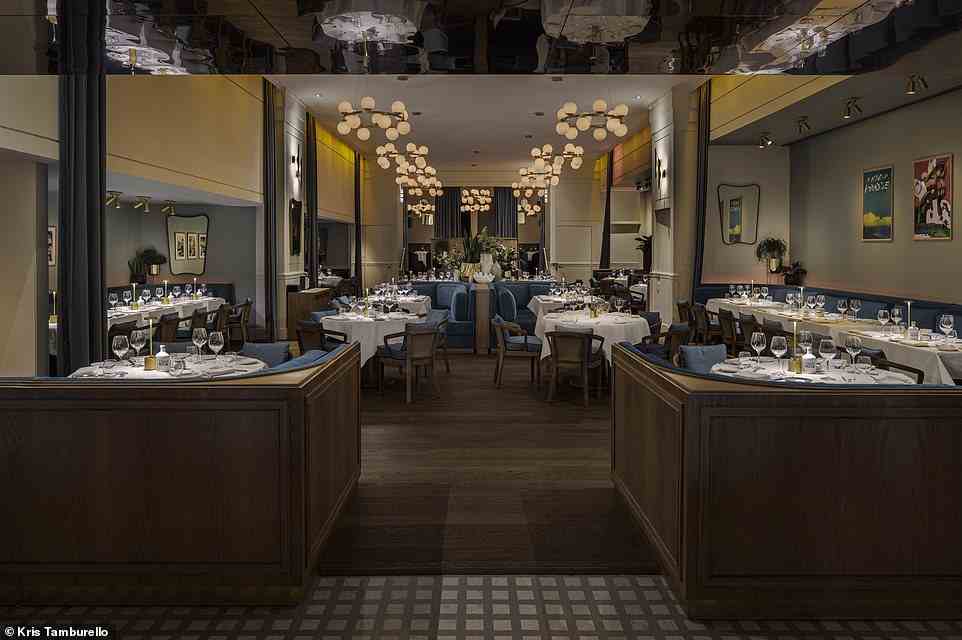 Köstliche Aussicht: Dieses Bild zeigt das elegante französische Bistro Bagatelle des The Ritz-Carlton