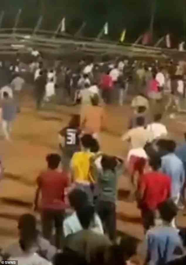 Das Spiel im südindischen Kerala wurde verschoben und rund 200 Menschen wurden ins Krankenhaus eingeliefert