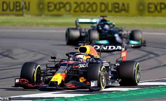 Max Verstappen hat nach einer umstrittenen Entscheidung im Saisonfinale den F1-Titel in Abu Dhabi gewonnen