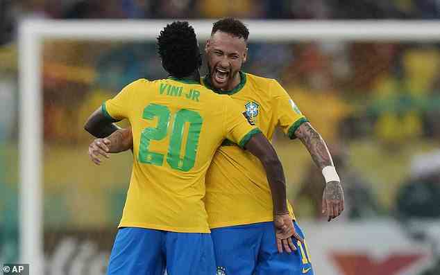 Neymar hatte kurz zuvor vom Elfmeterpunkt getroffen, um die Selecao auf den Weg zu bringen