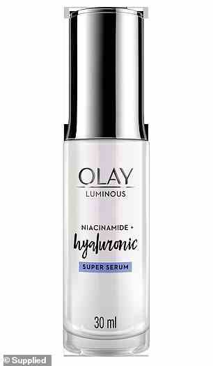 Das Niacinamid + Hyaluronic Super Serum von Olay kann zur Foundation und auch zu jeder Hautpflegeroutine hinzugefügt werden, da es die Haut für einen sichtbar glatteren und strahlenderen Teint aufpolstert