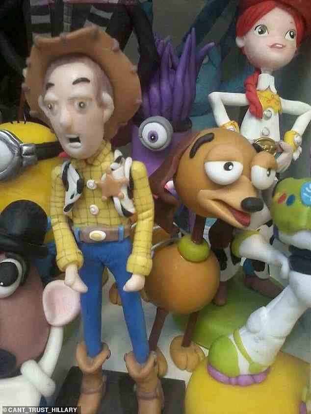 Woody glaubst du es?  Auf den ersten Blick könnte man annehmen, dass es sich um die Besetzung von Toy Story handelt, aber diese sehen aus wie ihre seelenlosen Klone aus der Unterwelt