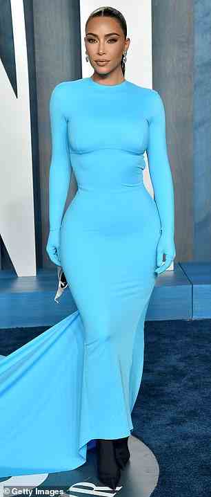 Wenn Kim der Spott während der Zeremonie störte, ließ sie es sich sicherlich nicht anmerken, als sie auf der Oscar-Party von Vanity Fair auftrat