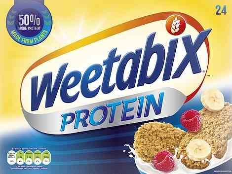 Die Protein-Cereal-Alternative von Weetabix (im Bild) ist auch bei allen vier Maßnahmen weniger gesund als der ursprüngliche Frühstücksklassiker und bietet nur 3,75 g mehr Protein pro Keks