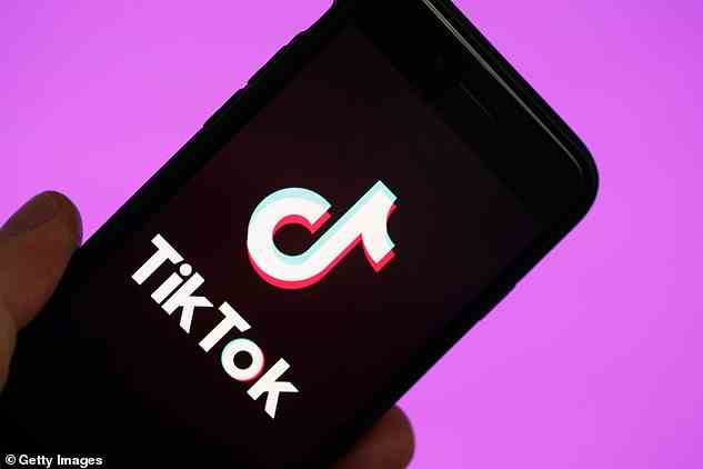TikTok ist eine chinesische Social-Media-App, mit der Benutzer live streamen, kurze Videos und Musikvideos und Gifs mit einer Vielzahl von Funktionen erstellen können (Dateifoto)
