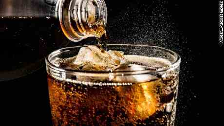 Alternative Süßstoffe in Ihren Getränken können laut Studie bei Gewicht und Diabetesrisiko helfen