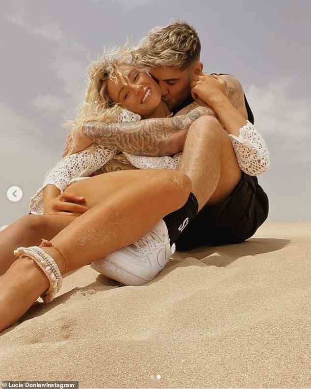 Beachy Vibes: Lucie Donlan von Love Island und ihr Verlobter Luke Mabbott sahen verliebter denn je aus, als sie am Sonntag auf Fuerteventura eine Reihe gemütlicher Schnappschüsse teilten