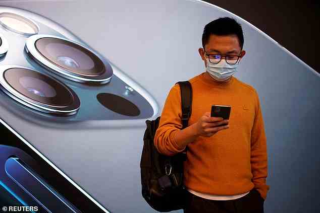 Apple hat endlich sein mit Spannung erwartetes iOS 15.4-Update herausgebracht, mit dem iPhone-Benutzer ihr Smartphone entsperren können, während sie eine Maske tragen