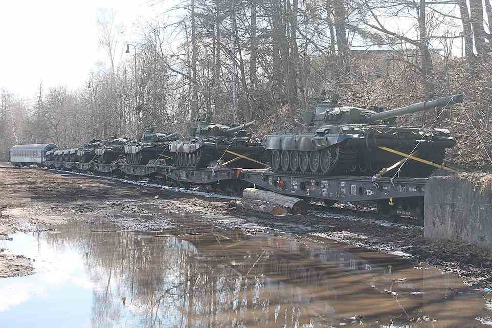 Five T-72s and four BMP-1s spotted being moved out of storage and loaded on a train in Czech Republic. They will reportedly head to Slovakia, and possibly then to Ukraine