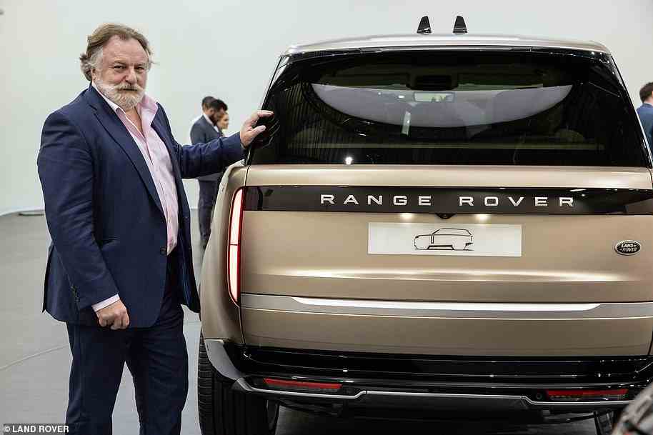 Ray Massey takes a closer look at the 'hidden until lit' rear light cluster, which is the standout change to the Range Rover's design