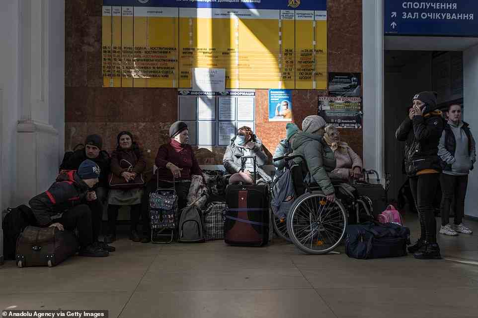 Civilians gather at the train station to be evacuated from combat zones in Kramatorsk, Donetsk Oblast, in eastern Ukraine on April 6, 2022