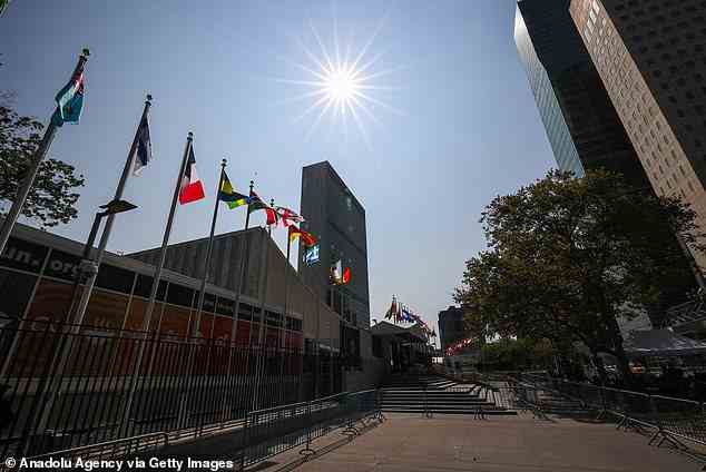 Der Hauptsitz der Vereinten Nationen befindet sich im Stadtteil Midtown East in Manhattan in New York City