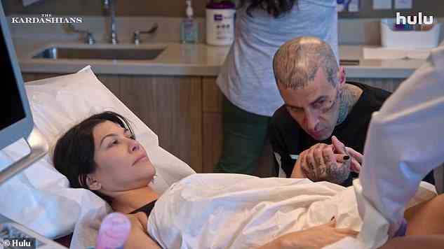 Neue Show: Der Star wird Details über ihre „unglaublich besondere“ Erfahrung mit IVF in der neuen Hulu-Show ihrer Familie, The Kardashians, teilen, die am Donnerstag, den 14
