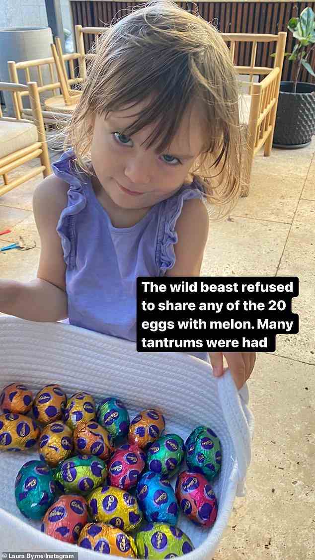 Eier: „Diese wilde Bestie weigerte sich, eines der 20 Eier mit Melon zu teilen [Lola's nickname].  Es gab viele Wutanfälle“, schrieb sie, und Marlie war sichtlich stolz auf ihre Beute
