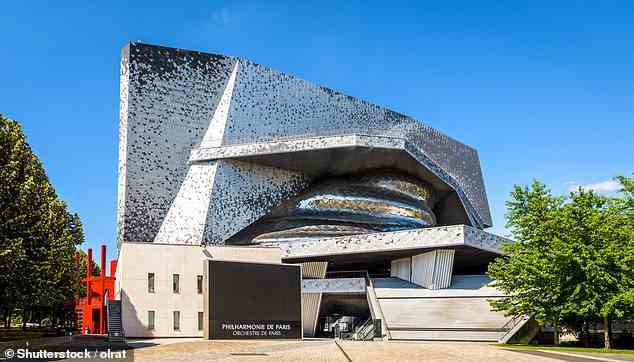 Oben ist die Konzerthalle Philharmonie im Parc de la Villette zu sehen, Heimat von Europas größtem Wissenschaftsmuseum und einer Sammlung bedeutender Veranstaltungsorte für neue Musik