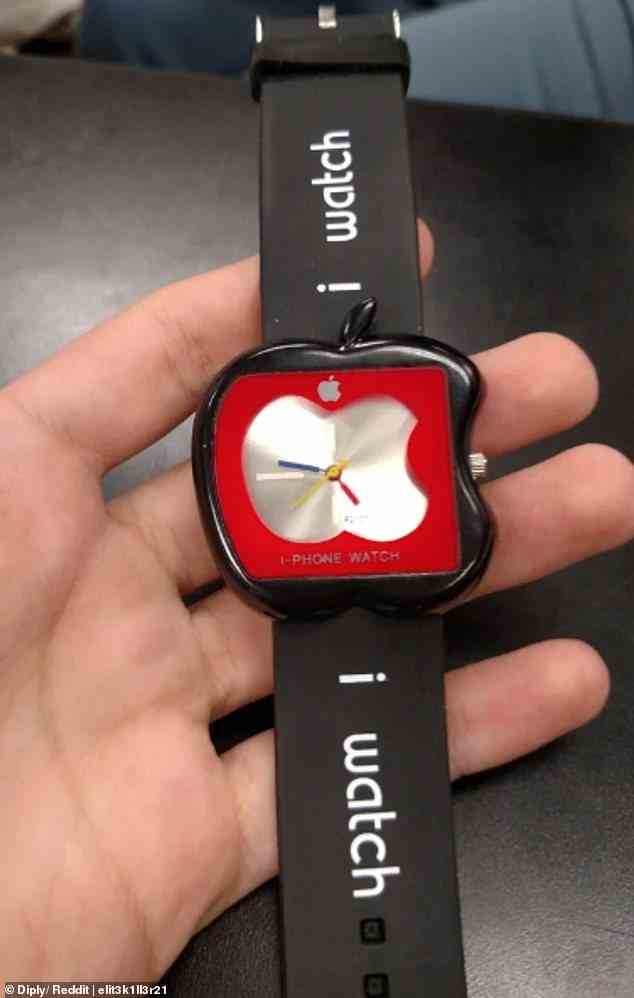 Eine andere Person aus den USA teilte die offensichtlich gefälschte Apple Watch, die ihr Freund bei eBay für 600 Dollar gekauft hatte
