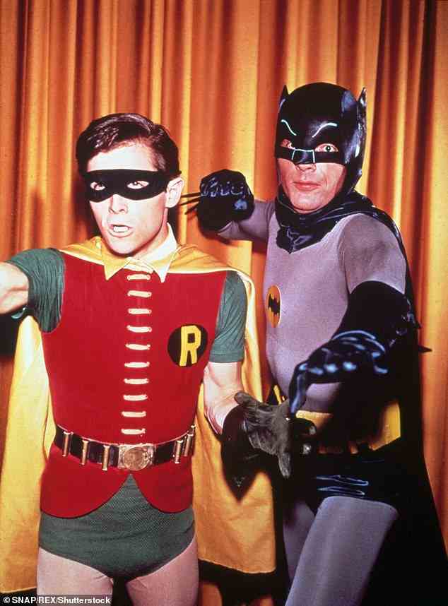 Heiliges dynamisches Duo: West spielte von 1966 bis 1968 die Titelfigur in der Batman-Fernsehsendung (abgebildet mit Burt Ward, links, 1966)