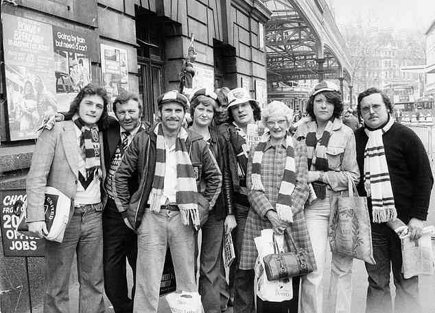 West Ham-Fans im Bild von 1976 – ihre Mannschaft verlor im europäischen Finale gegen Anderlecht