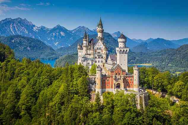 Verblüffendes Spektakel: Besuchen Sie das atemberaubende Schloss Neuschwanstein auf einer exklusiven Reise durch Bayern mit fünf Übernachtungen