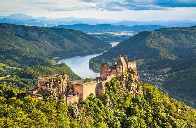 Highlight: Sie besuchen die Städte Melk und Dürnstein in der wunderschönen Wachau, die zum UNESCO-Weltkulturerbe gehört (im Bild)