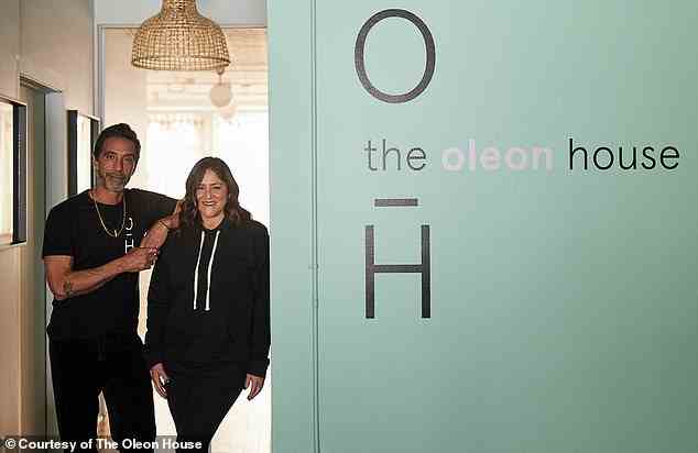 The Oleon House, gegründet von dem berühmten Trainer Carlos Leon und der Yogalehrerin Menna Olvera, kündigte diese Woche sein neuestes Angebot an: Der C + M 6-Week Flow to Grow.