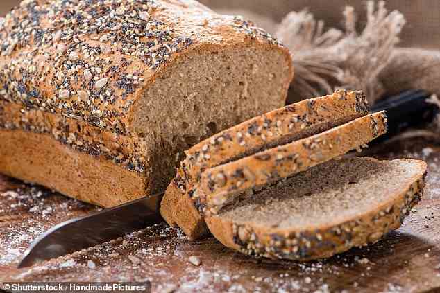 Ob Sie Ihren Toast golden oder dunkel, Ihren Laib gefroren oder frisch bevorzugen, es verändert die Struktur des Brotes – und die Auswirkungen, die es auf Ihre Gesundheit haben kann