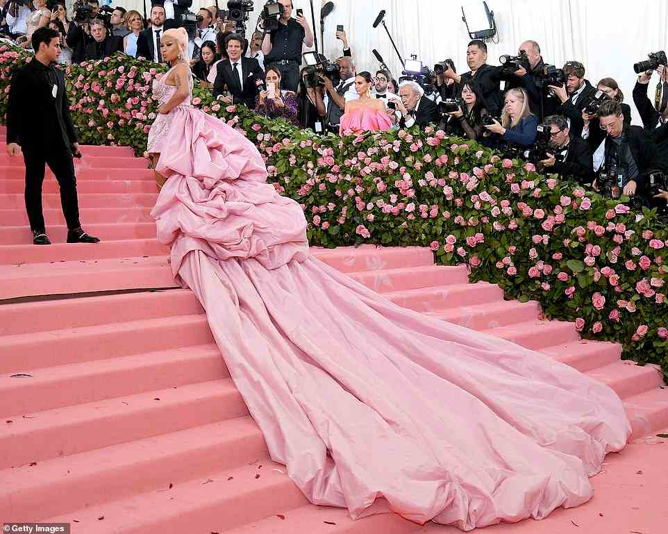 Nicki Minaj embraced her inner Barbie in this cotton-candy pink Prabal Gurung dress in 2019