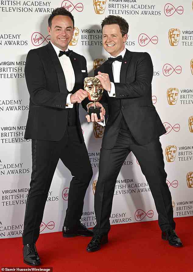 Erfolg!  Ant und Dec haben bei den diesjährigen BAFTA Television Awards, die am Sonntag in der Londoner Royal Festival Hall stattfanden, den Preis für die beste Unterhaltungsshow erhalten