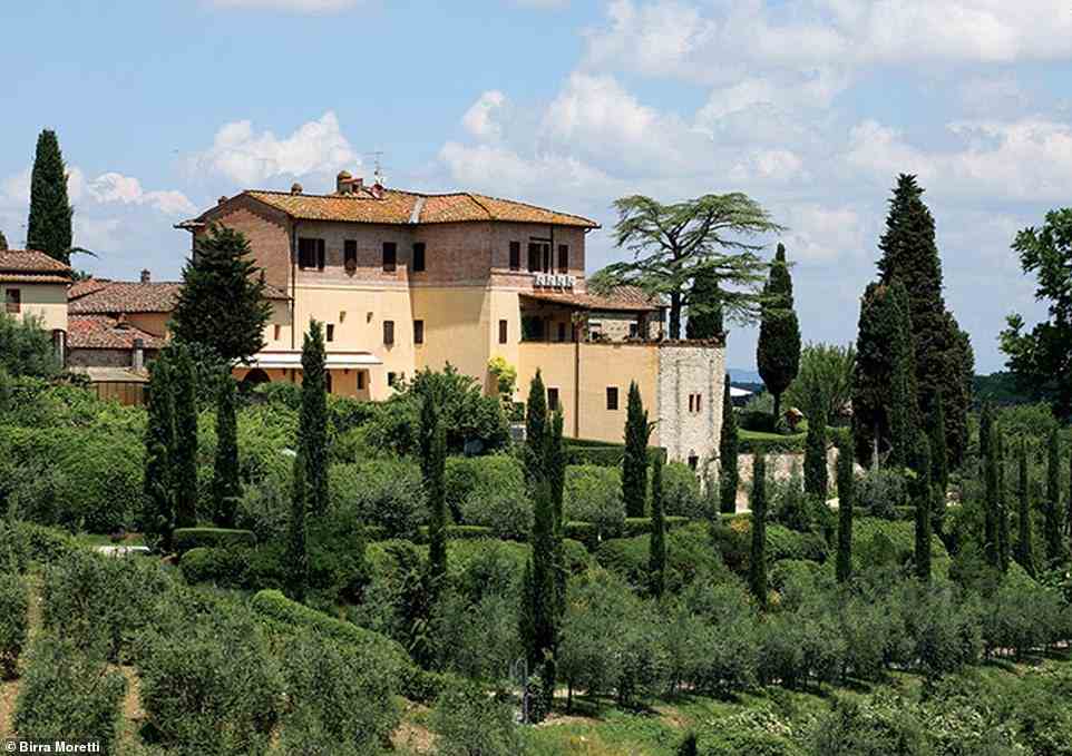 Um einen Aufenthalt in der Villa (im Bild) zu gewinnen, bittet Birra Moretti die Fans, in einem Instagram-Wettbewerb „ihr inneres Italiener zu umarmen“, bei dem die Teilnehmer an einer Reihe von sozialen Herausforderungen teilnehmen, die von der italienischen Lebensweise inspiriert sind.