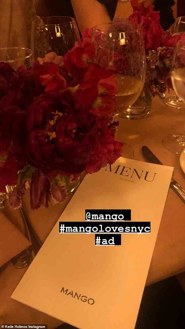 VIP-Behandlung: Die Dawson's Creek-Schauspielerin ging während der mit Stars besetzten Veranstaltung zu ihrer Instagram-Story, um einen Ausschnitt des kuratierten Menüs der Nacht mit Mango-Branding zu teilen