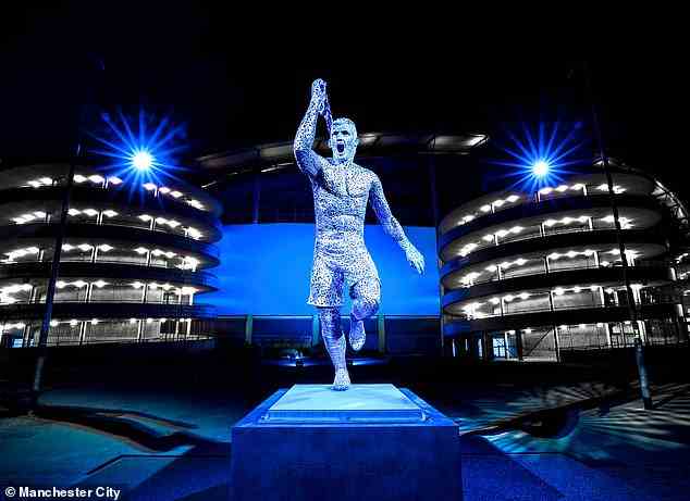 Aguero wird am Freitag an der Enthüllung der Statue im Etihad-Stadion teilnehmen