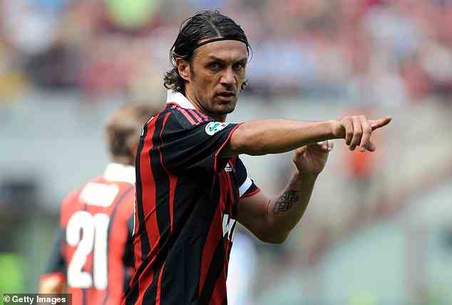 Silva sagt, er sei sich nicht sicher, ob er bis 41 spielen werde, wie sein ehemaliger Teamkollege vom AC Milan, Paolo Maldini