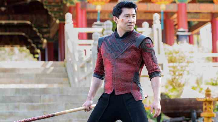 Simu Liu als Shang-Chi in Shang-Chi und die Legende der Zehn Ringe.