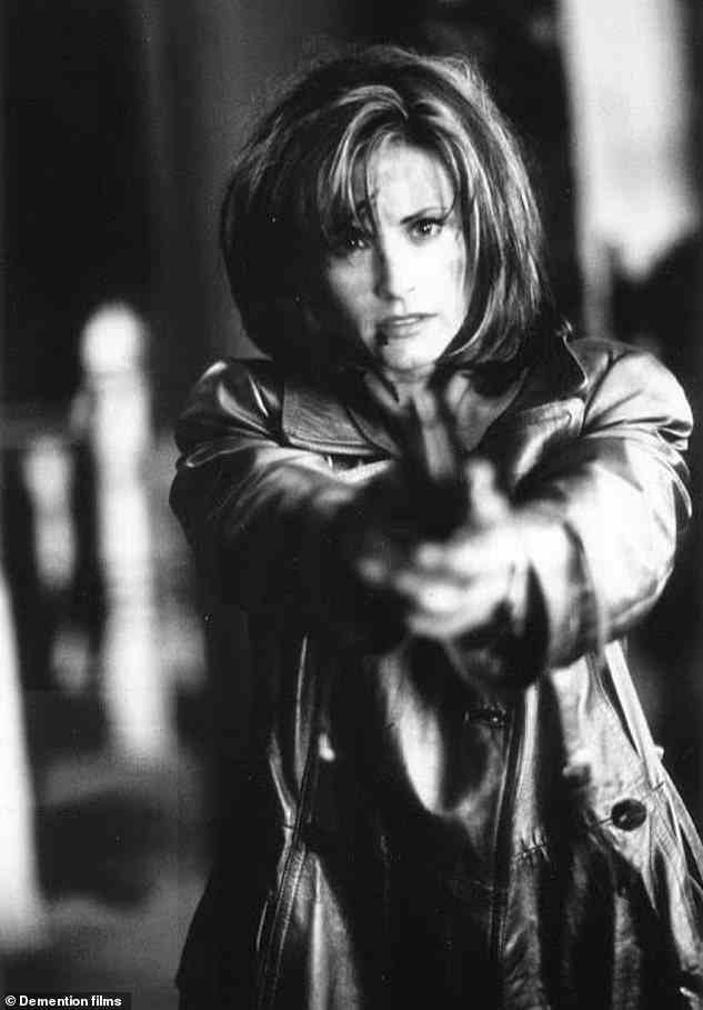 Dauerhafte Rolle: Courteney spielte erstmals die Rolle von Gale Weathers im Original Scream, der 1996 veröffentlicht wurde (hier abgebildet)