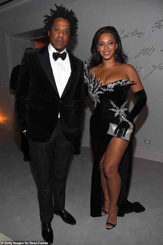 Starkes Paar: Beyoncé (378 Millionen Pfund) und Jay-Z (984 Millionen Pfund) folgen dicht dahinter auf Platz drei, mit 1,3 Milliarden Pfund zusammen, die ihre drei Kinder versorgen – Blue Ivy, 10, und die vierjährigen Zwillinge Sir und Rumi – mit jeweils anständigen 433 Millionen Pfund (abgebildet im Jahr 2019)