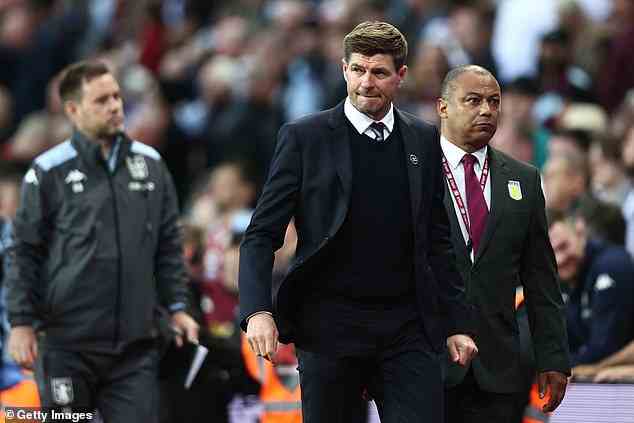 Gerrards Aston Villa reist ins Eithad-Stadion, um gegen Liverpools Rivalen Manchester City anzutreten