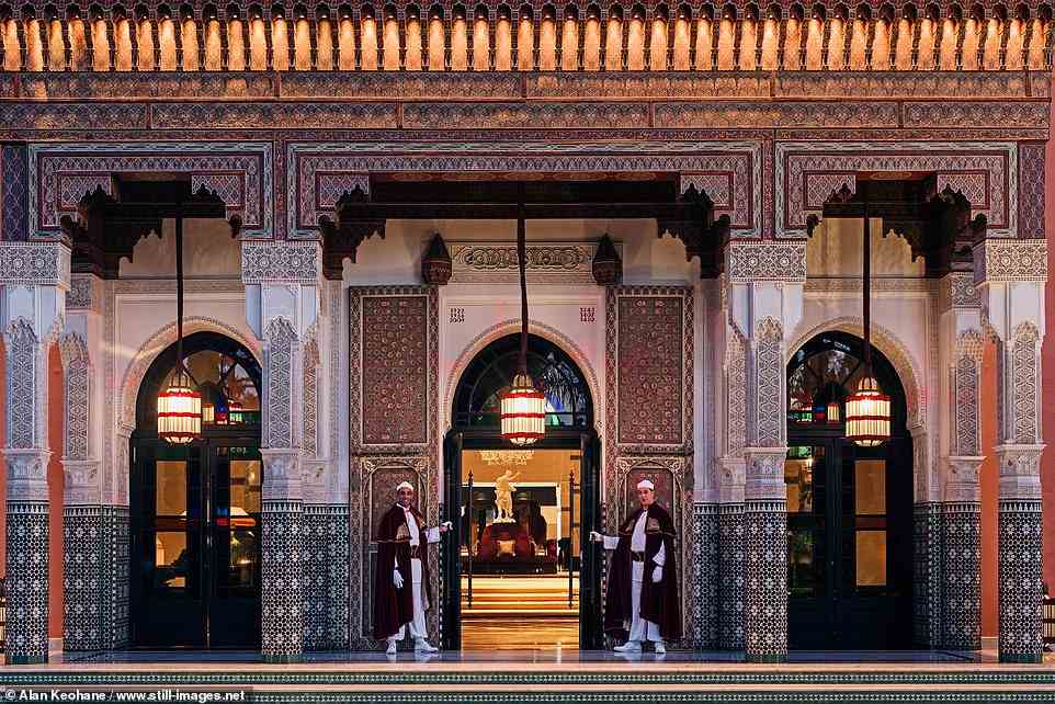 Sarah describes 'the scene' at La Mamounia as 'discreet, affluent and very French'