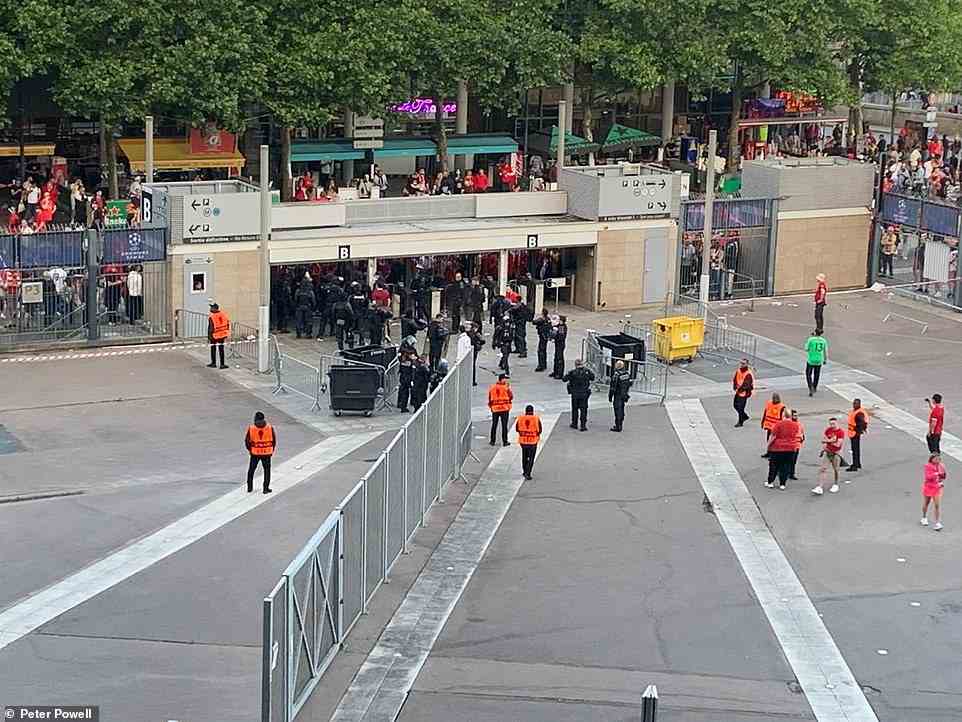 Bystanders were hugely critical of the security presence at the stadium, with riot police eventually called to settle the crowds
