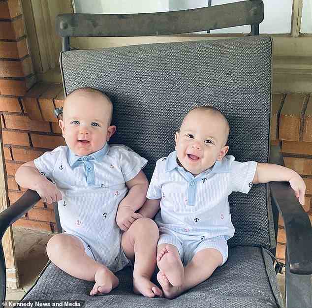Die Zwillinge von Cara und Blake sind jetzt sieben Monate alt